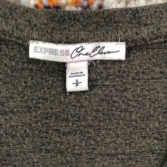 Express One Eleven Top - Picture 3 of 3